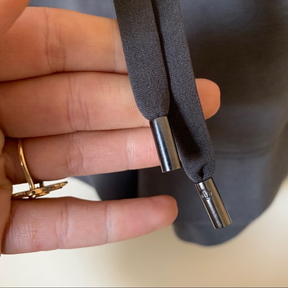 SOLD NWOT lululemon soft ambitions graphite shorts - Picture 5 of 7